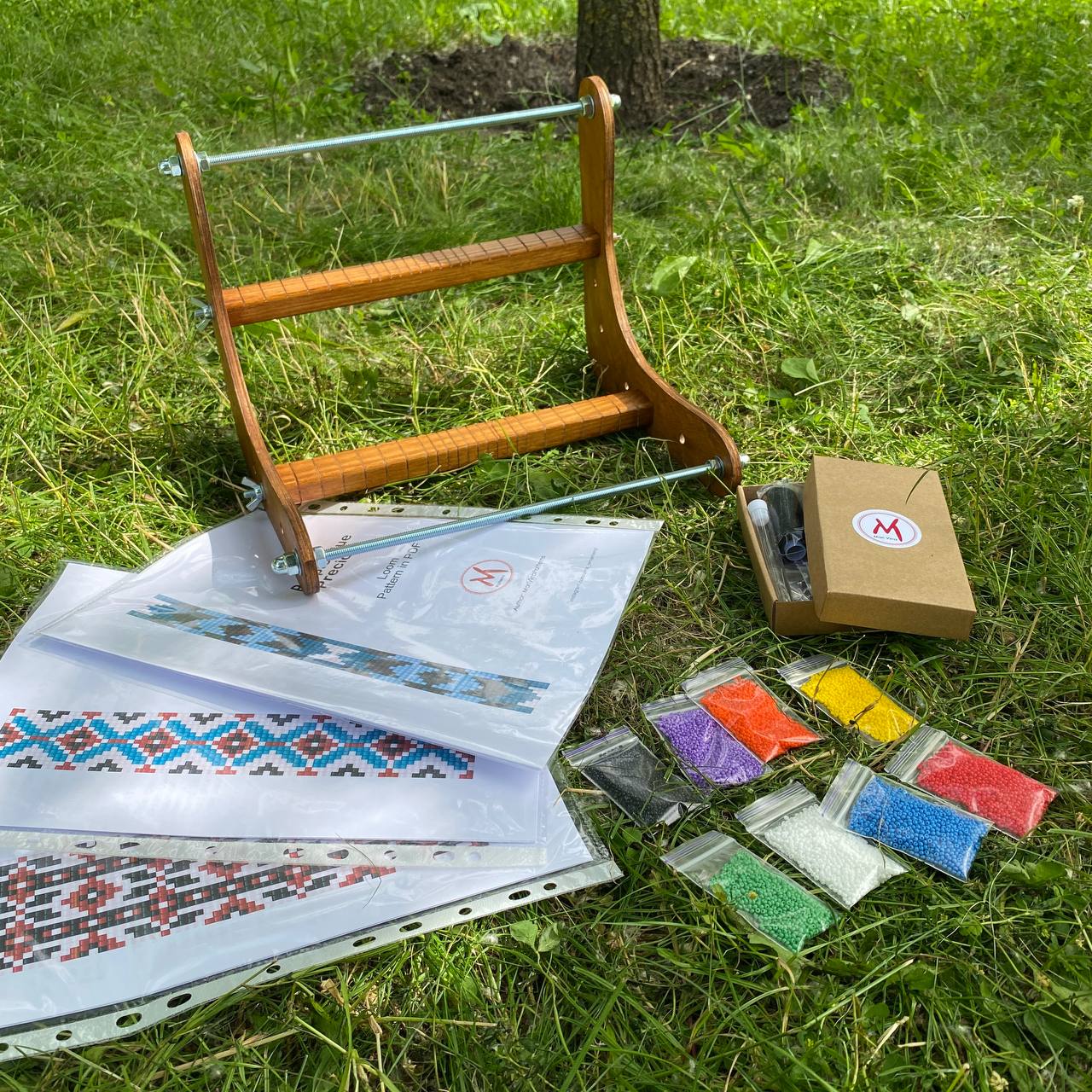 Big Dark Bead Loom Kit - Everything you need to start loom weaving