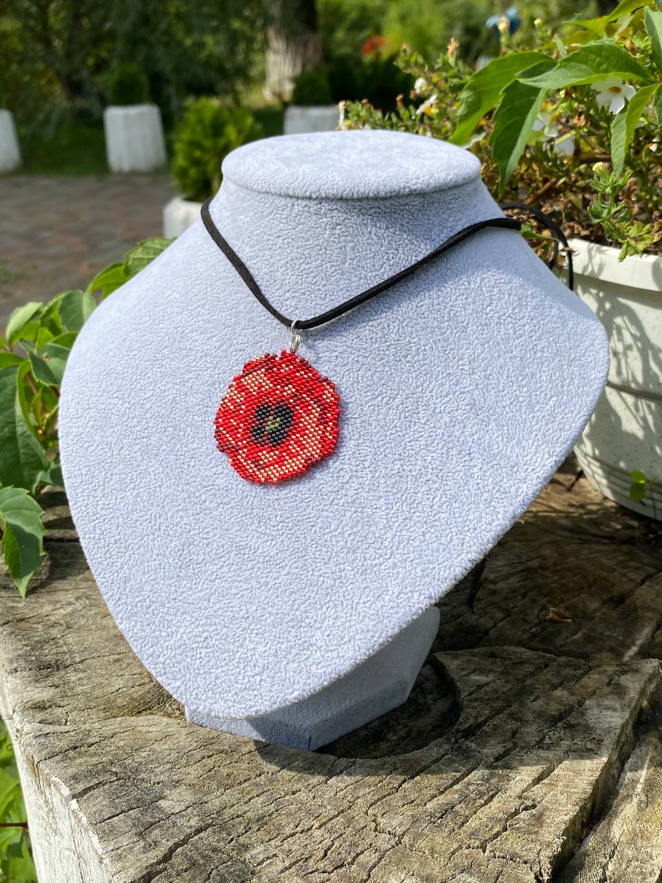 Handmade Beaded Poppy Jewelry Set – Earrings and Pendant with Original Flower Pattern