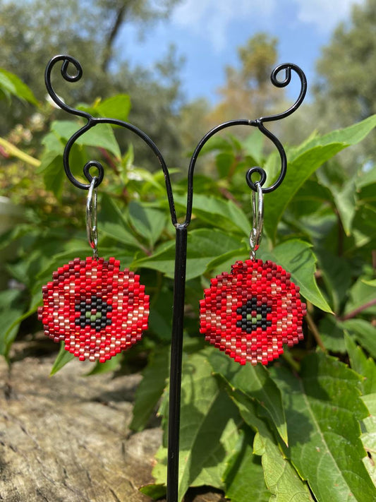 Handmade Beaded Poppy Jewelry Set – Earrings and Pendant with Original Flower Pattern