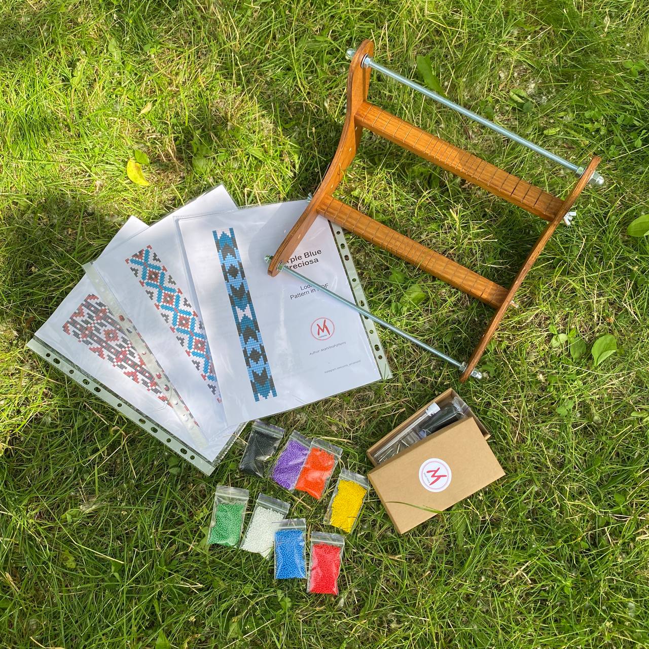 Big Dark Bead Loom Kit - Everything you need to start loom weaving