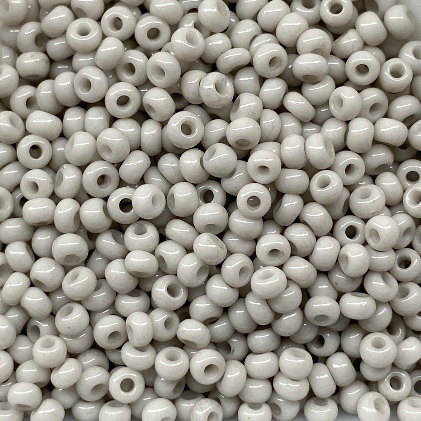 03441 Seed Beads 10/0 Preciosa