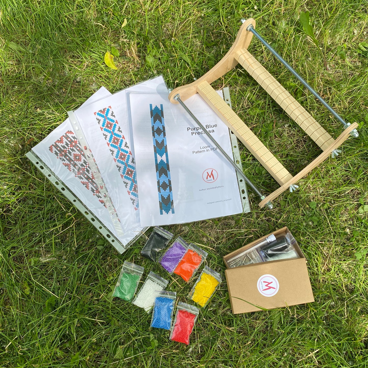 Light Bead Loom Kit - Everything you need to start loom weaving