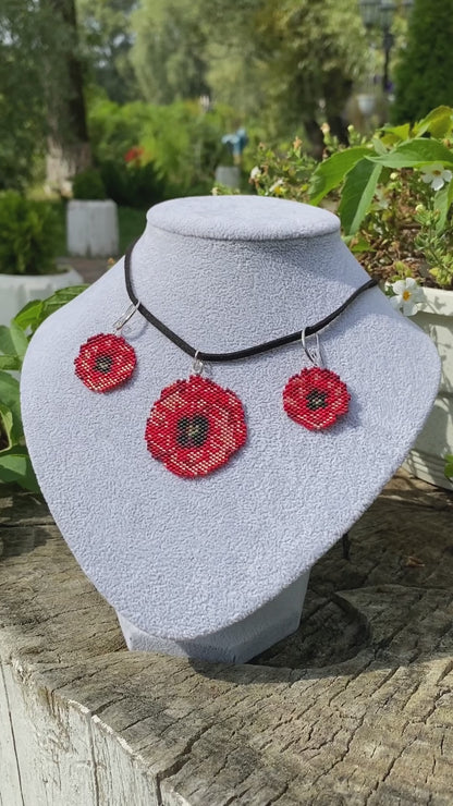 Handmade Beaded Poppy Jewelry Set – Earrings and Pendant with Original Flower Pattern